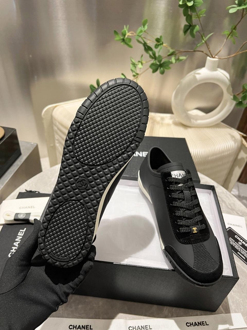 кроссовки женские chanel,chanel кроссовки,кеды женские chanel,кеды chanel,кеды кроссовки chanel из натуральной кожи