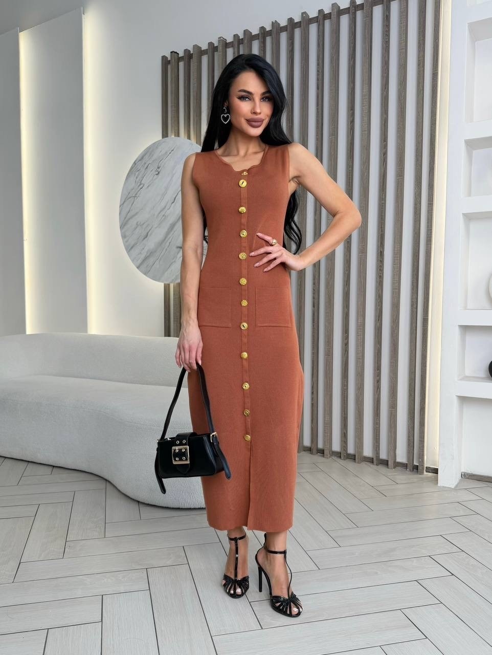 трикотажное платье,коричневое платье,платье с пуговицами,платья,вязаное платье
