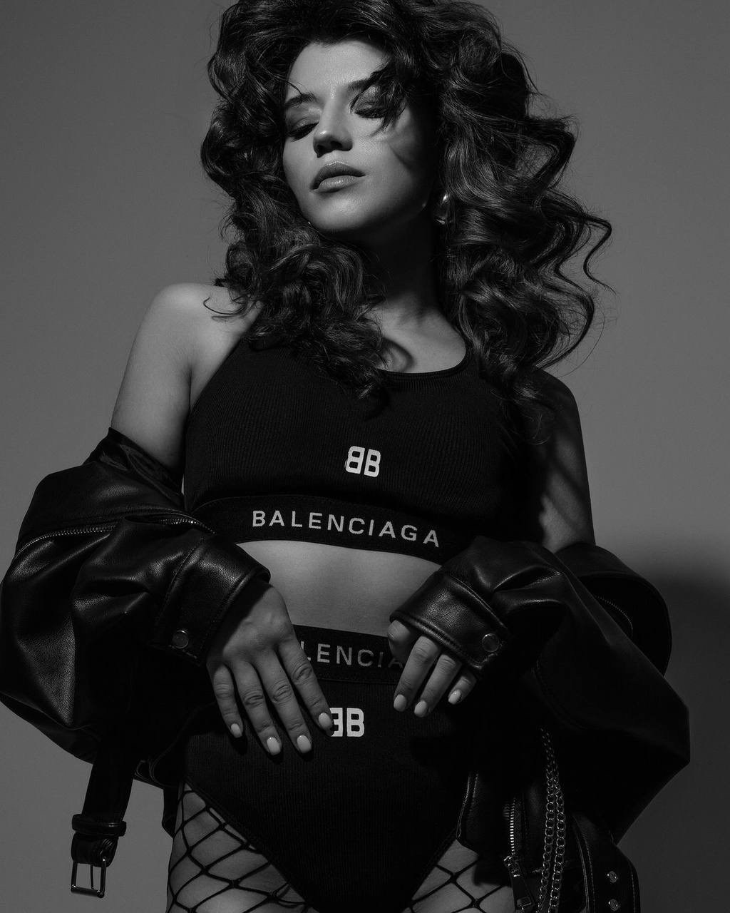 купальник balenciaga,купальник женский спортивное белье balenciaga,комплект balenciaga,женские купальники balenciaga,спортивный комплект balenciaga