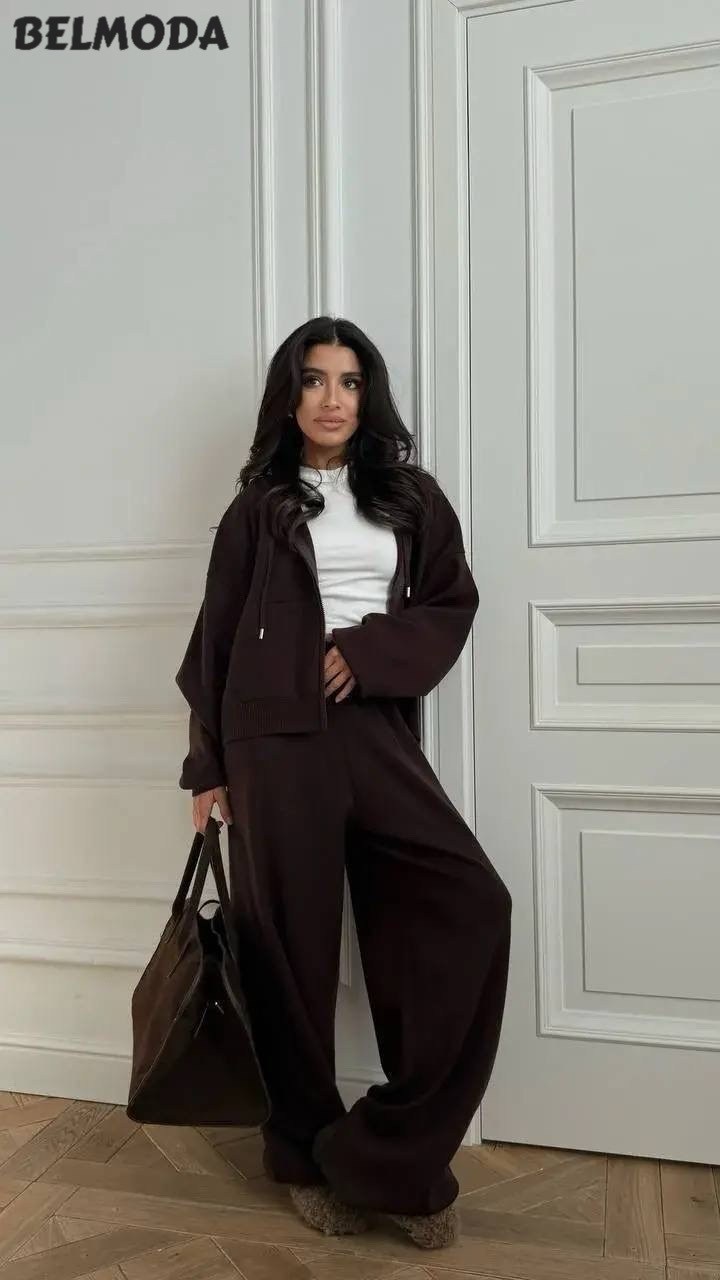 трикотажные костюмы,спортивный костюм с капюшоном,спортивные костюмы женские,костюм с капюшоном,спортивные костюм