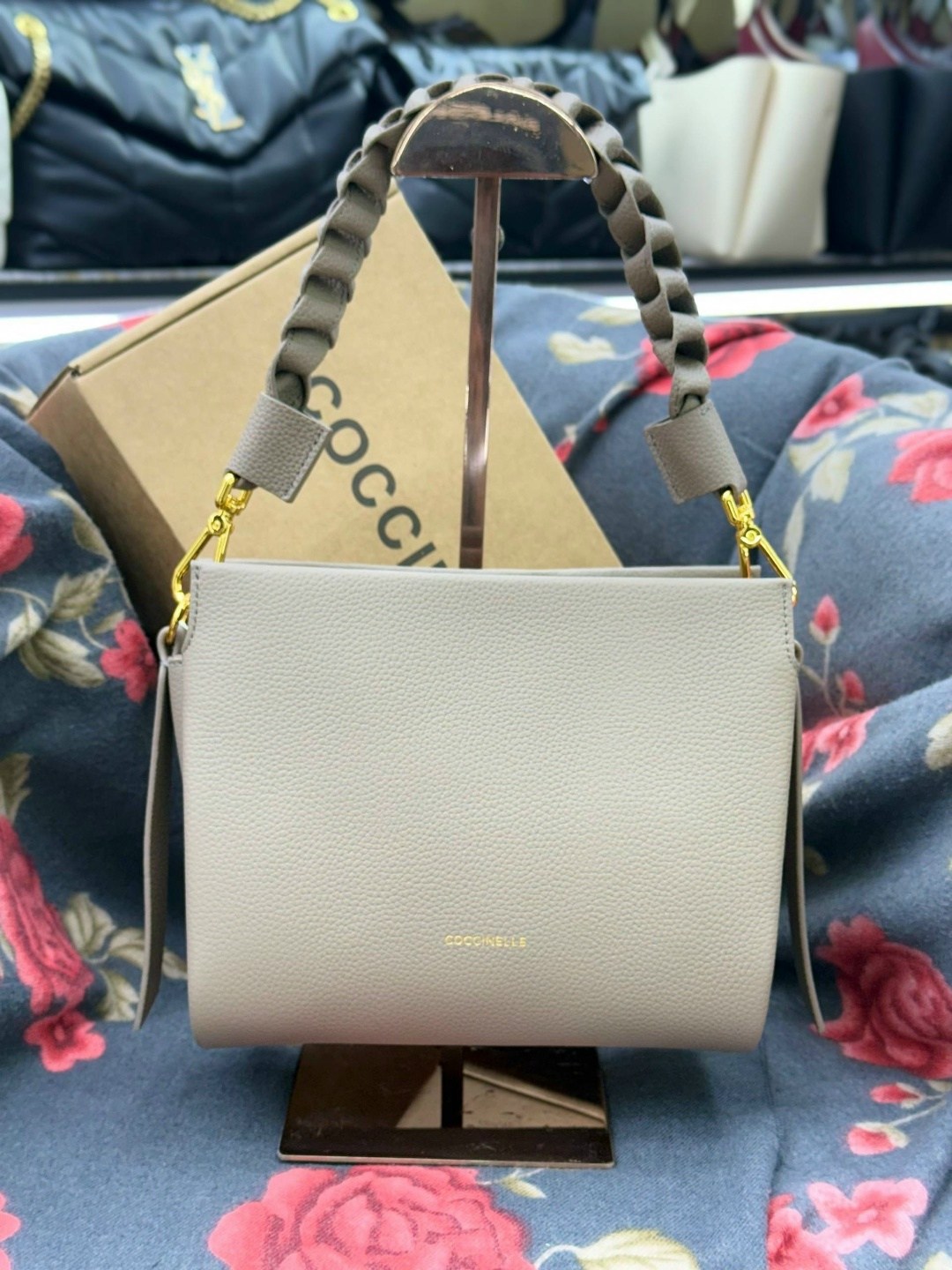 coccinelle сумка boheme grana double,сумка boheme coccinelle,coccinelle сумка,сумка женская coccinelle,сумка