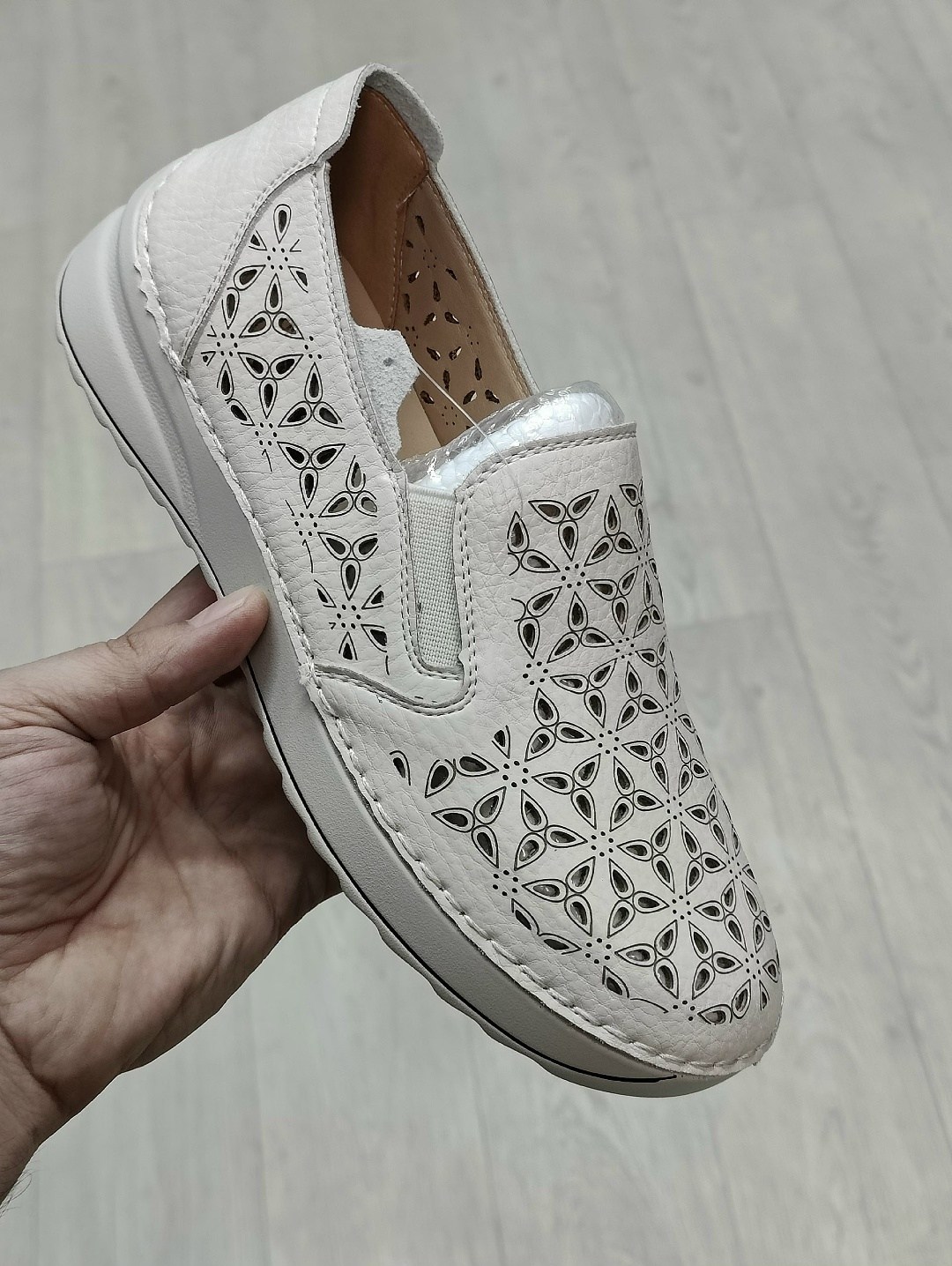 , женская,обуви,туфли женские,мокасины с перфорацией