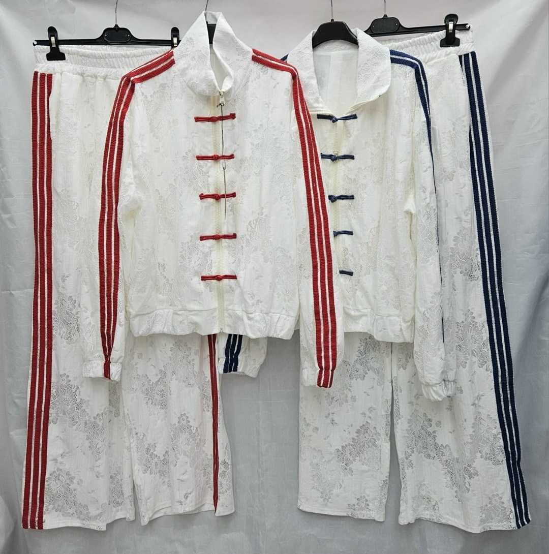 костюм спортивный,белый костюм,белые спортивные костюмы,костюм стильный,спортивные костюмы женские