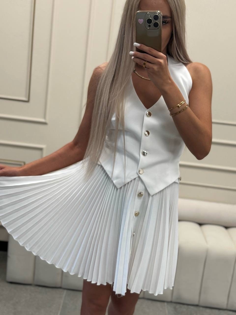 костюм с юбкой,костюм с юбкой на шафе,костюм с юбкой женский,модный женский костюм,плиссированная юбка