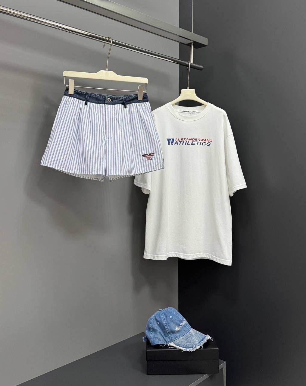 шорты модные,стильные шорты,шорты в полоску женские,шорты в полоску,повседневные шорты