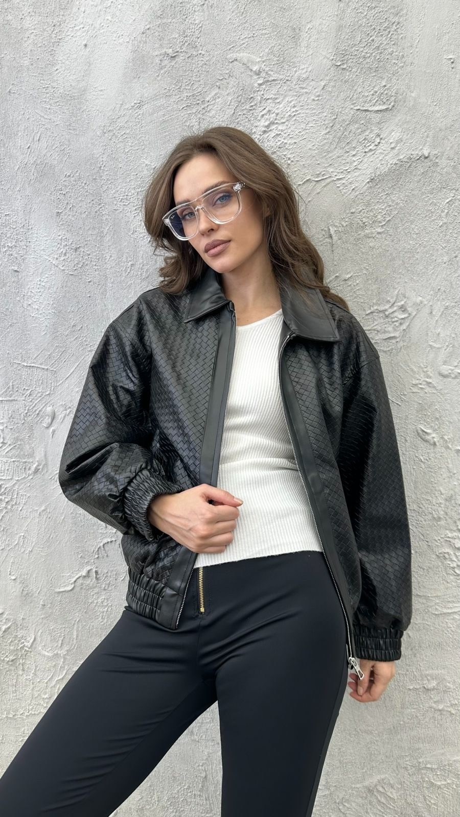 кожаная куртка,куртка бомбер,женская кожаная куртка,кожаная куртка бомбер,куртка бомбер из экокожи