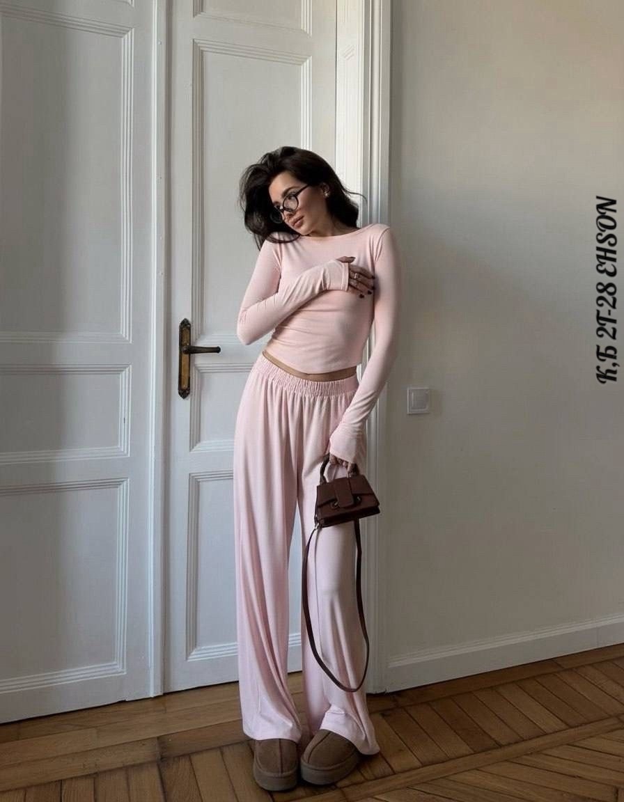 трикотажный костюм,костюм с длинными рукавами,костюм женский однотонный,однотонный костюм,женские костюмы