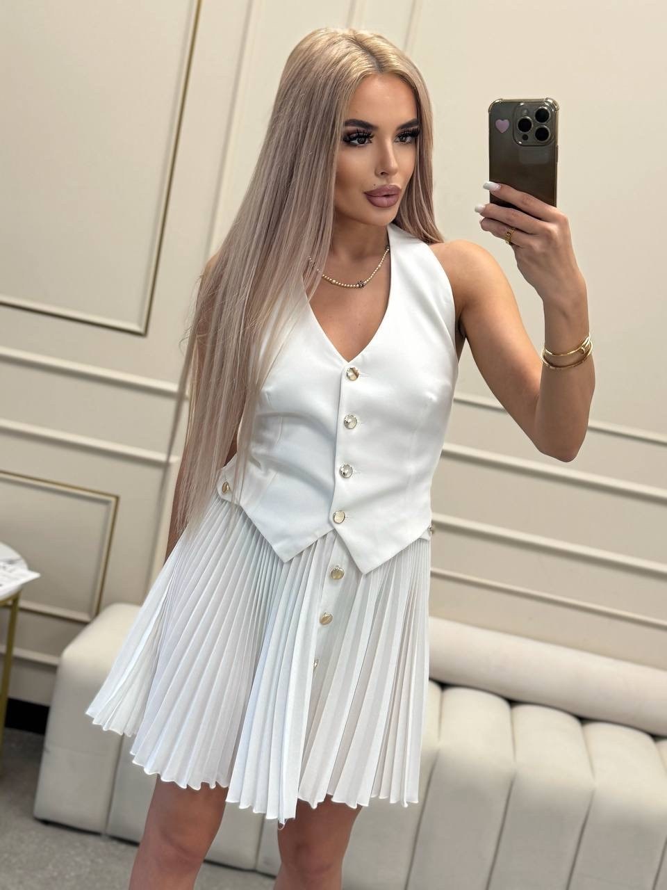 костюм с юбкой,костюм с юбкой на шафе,костюм с юбкой женский,модный женский костюм,плиссированная юбка