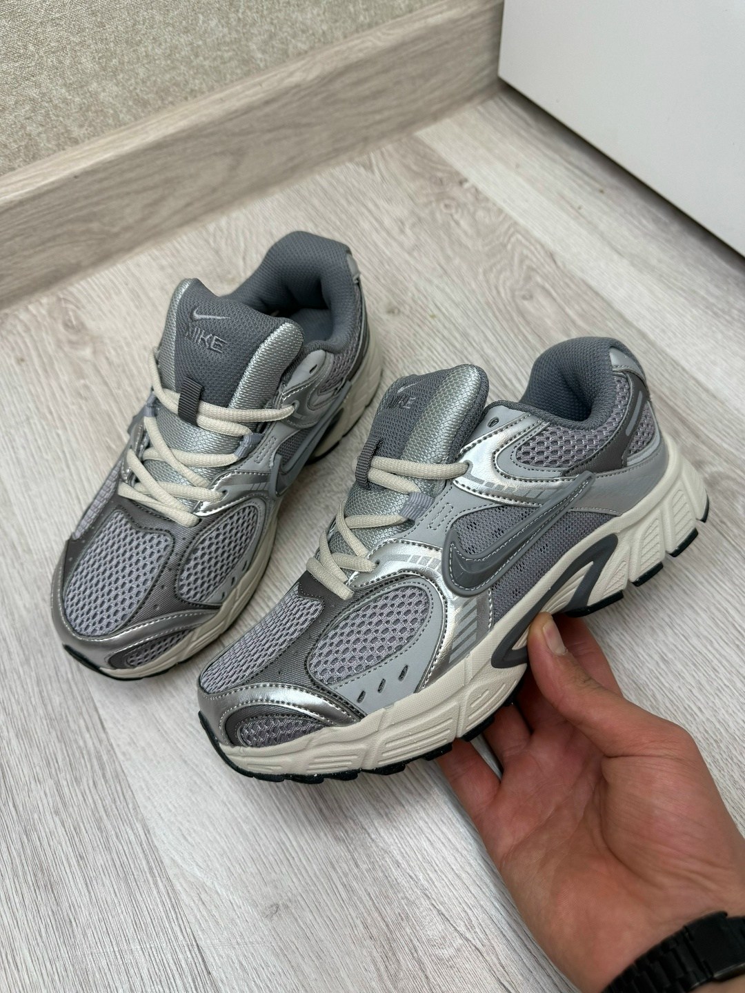 кроссовки,кроссовки nike,кроссовки повседневные,кроссовки для бега,кроссовки женскиe