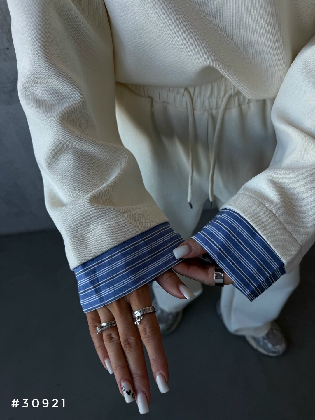 костюм спортивный,костюм трикотажный,костюм белый,женские костюмы на флисе,спортивный костюм женский