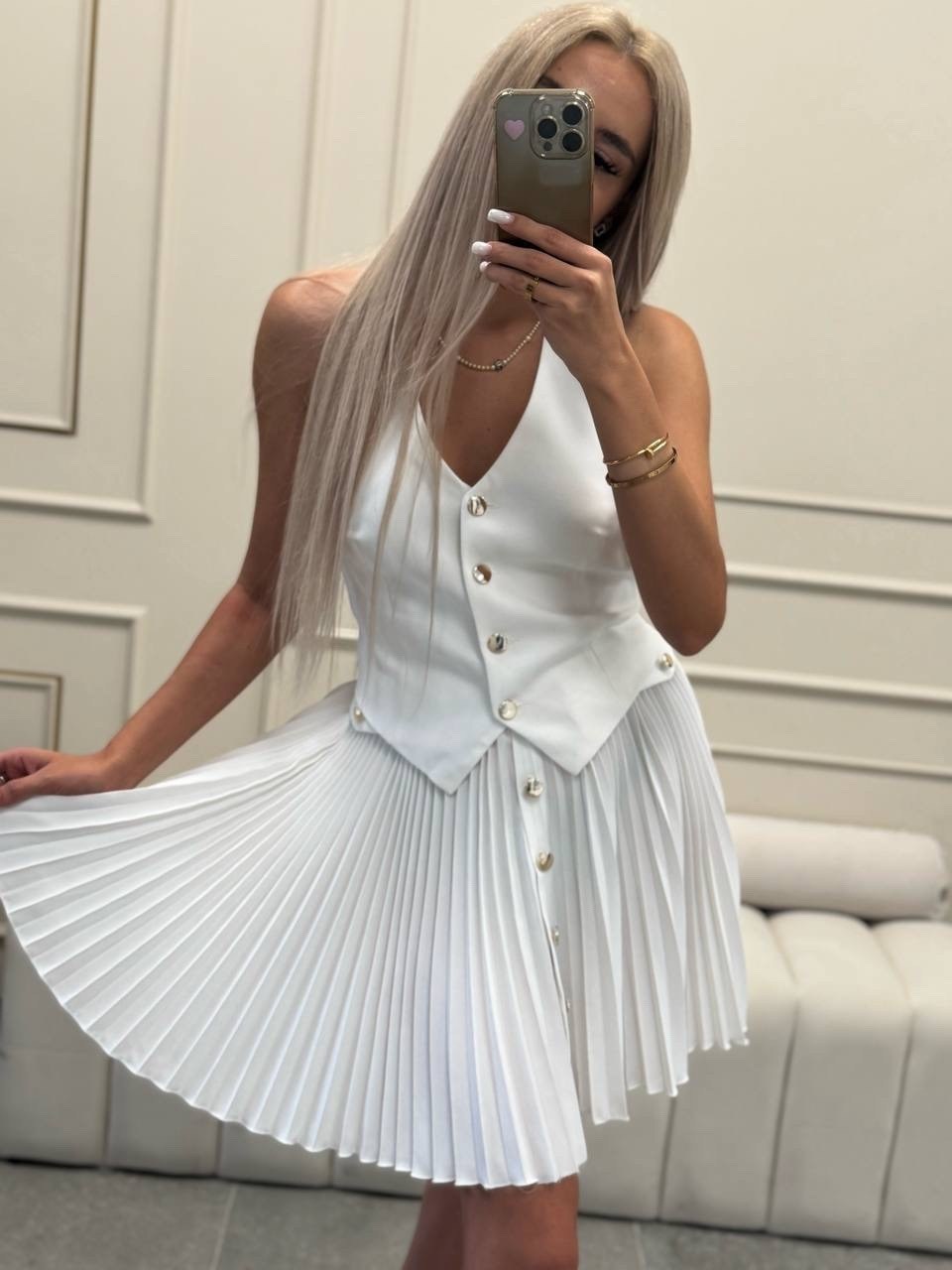 костюм с юбкой,костюм с юбкой на шафе,костюм с юбкой женский,модный женский костюм,плиссированная юбка