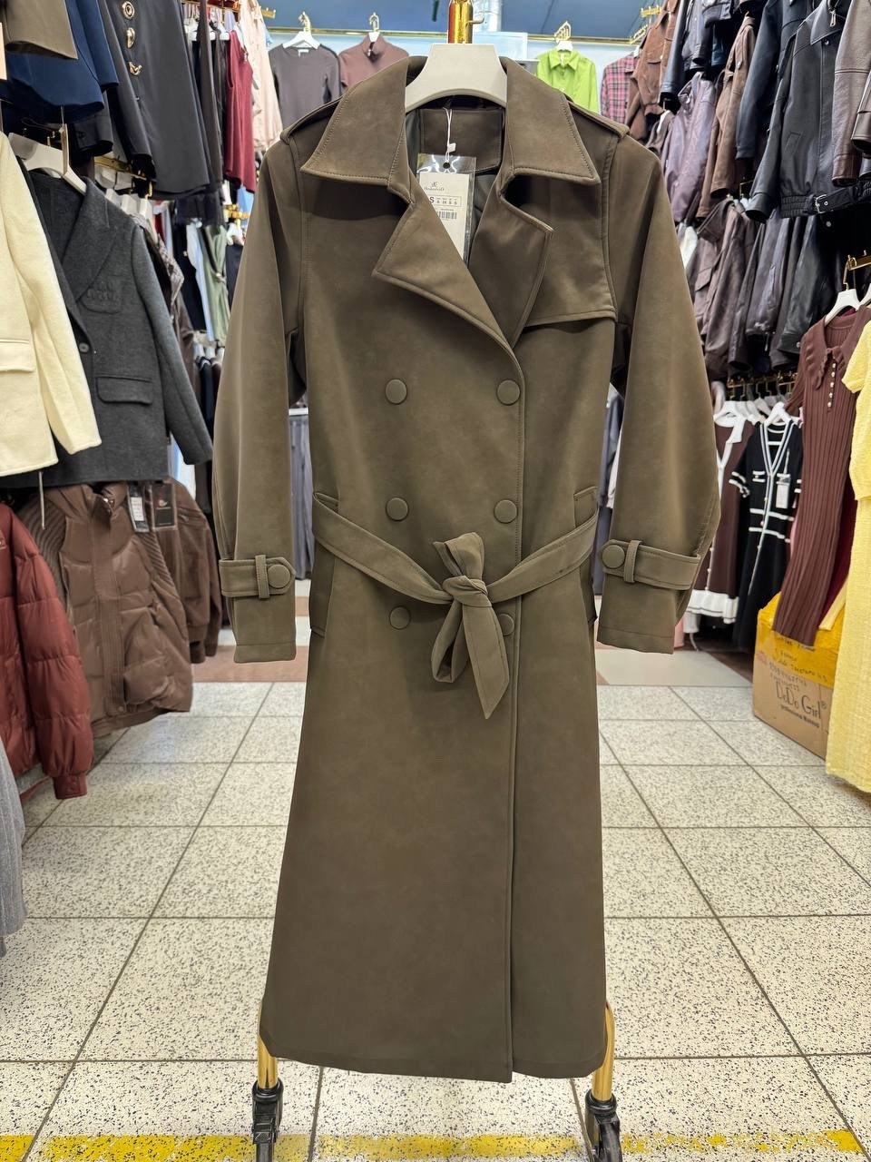 пальто длинное,пальто из искусственной замши,образ с пальто,легкое пальто,тренч пальто