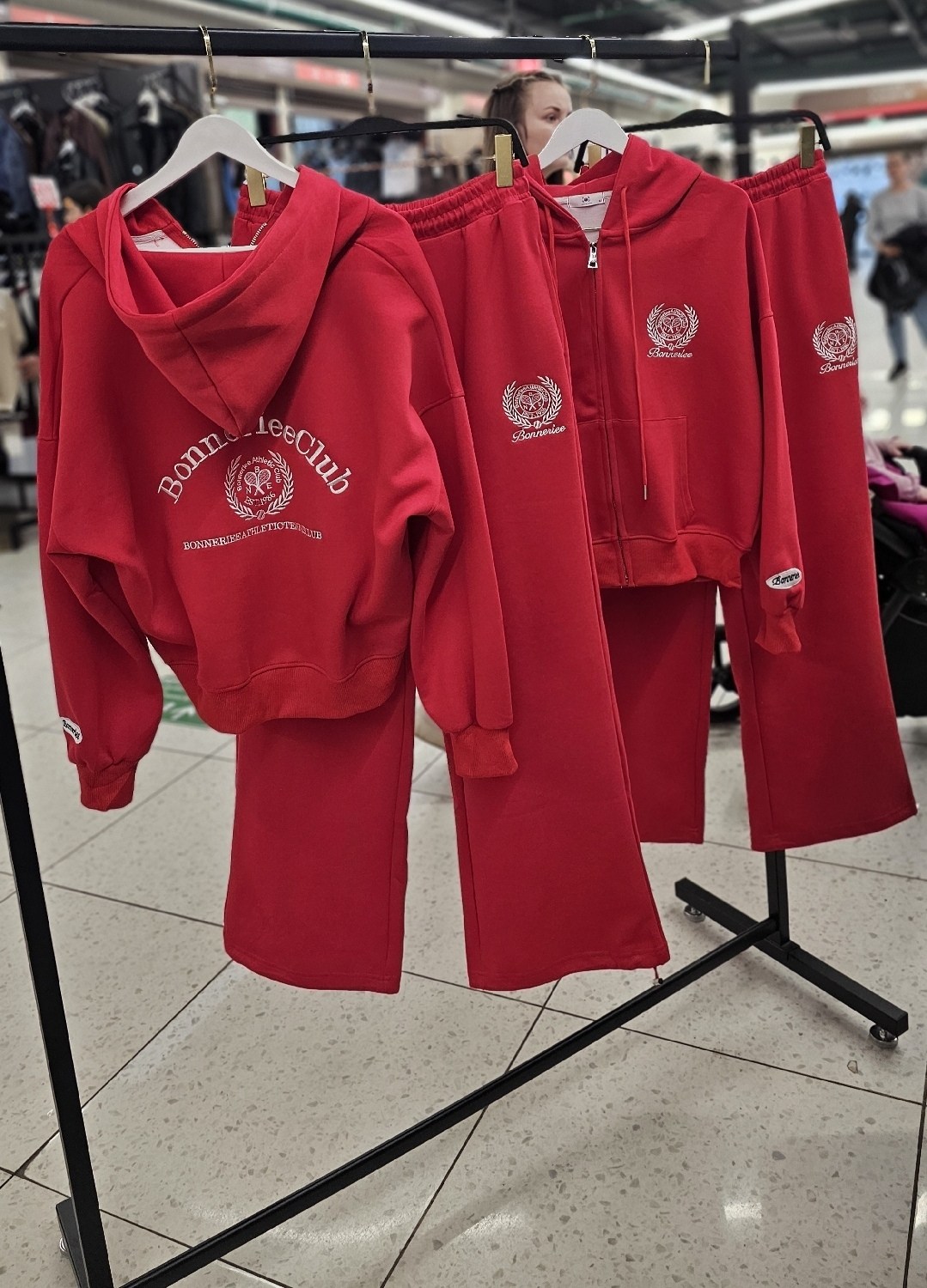 женский спортивный костюм на флисе,спортивные костюмы женские,спортивный костюм,спортивные костюмы на флисе,костюм красный