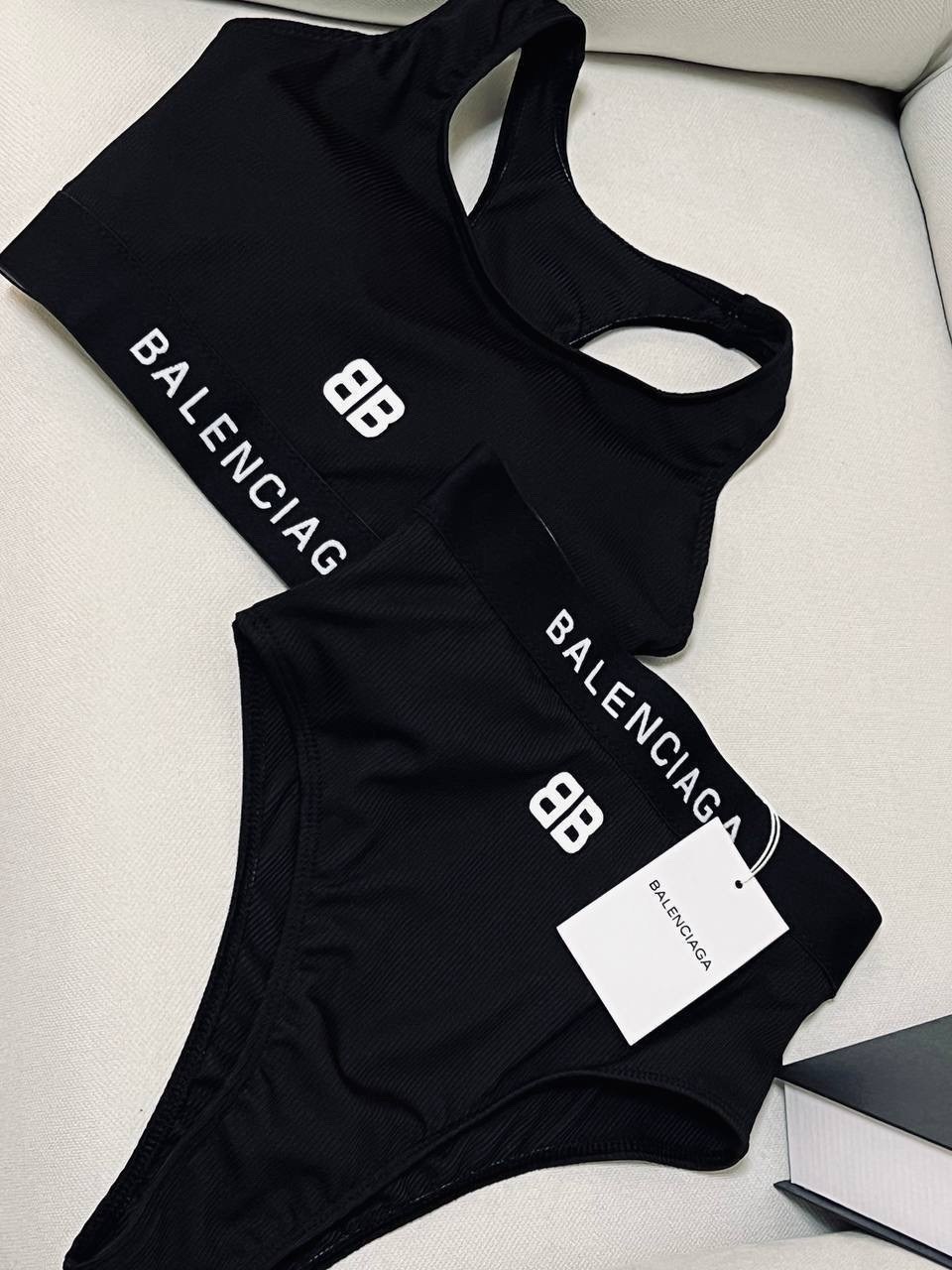 купальник balenciaga,купальник женский спортивное белье balenciaga,комплект balenciaga,женские купальники balenciaga,спортивный комплект balenciaga