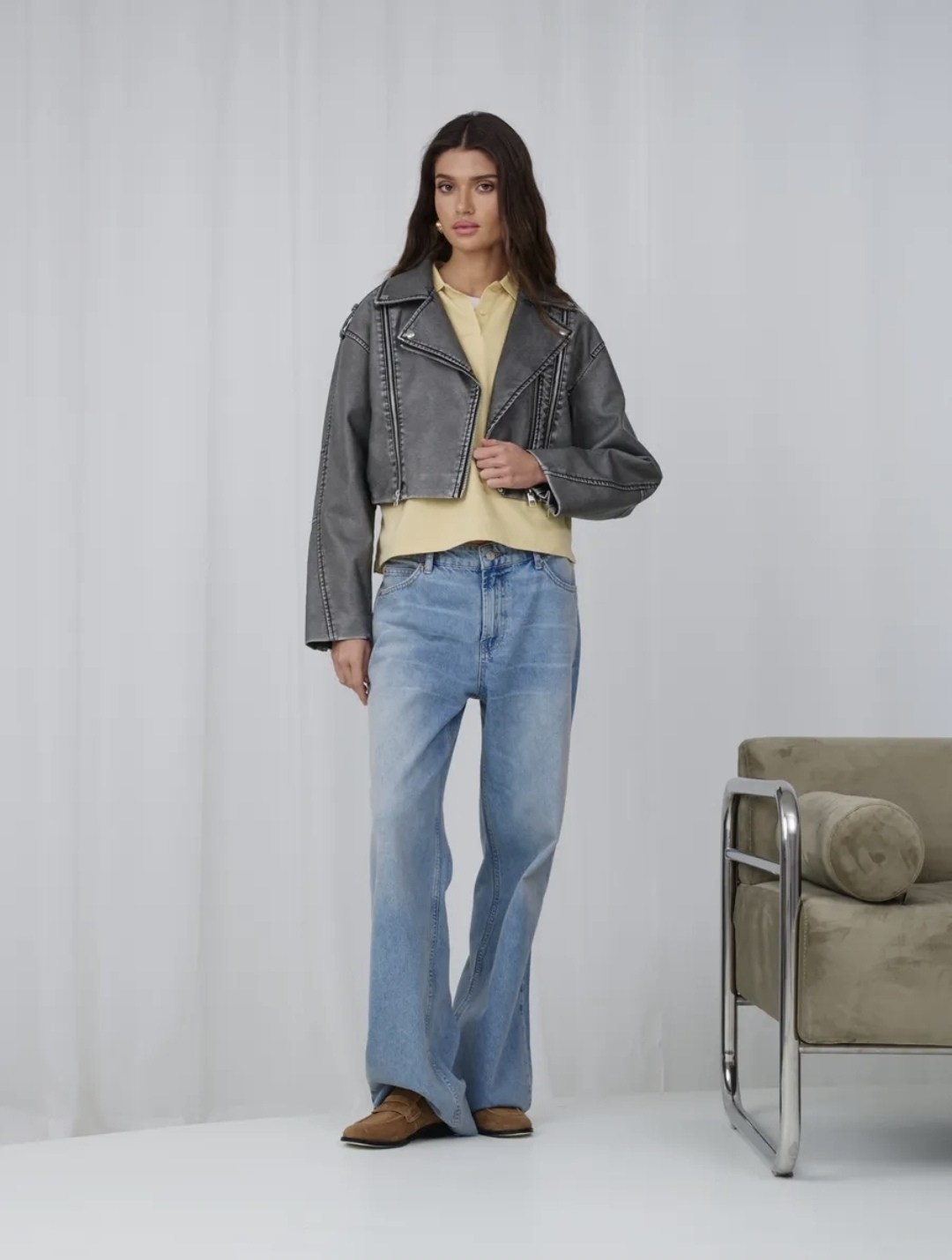 косуха кожаная куртка короткая оверсайз,косуха кожаная куртка,косуха винтажная куртка кожаная oversize серая monyken,кожаная куртка короткая,женская демисезонная кожаная куртка-косуха оверсайз