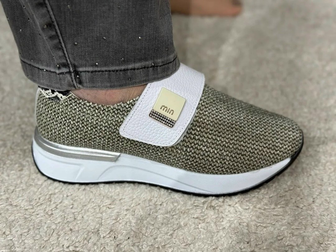 ,кроссовки fendi,кроссовки versace,обуви,женские кроссовки