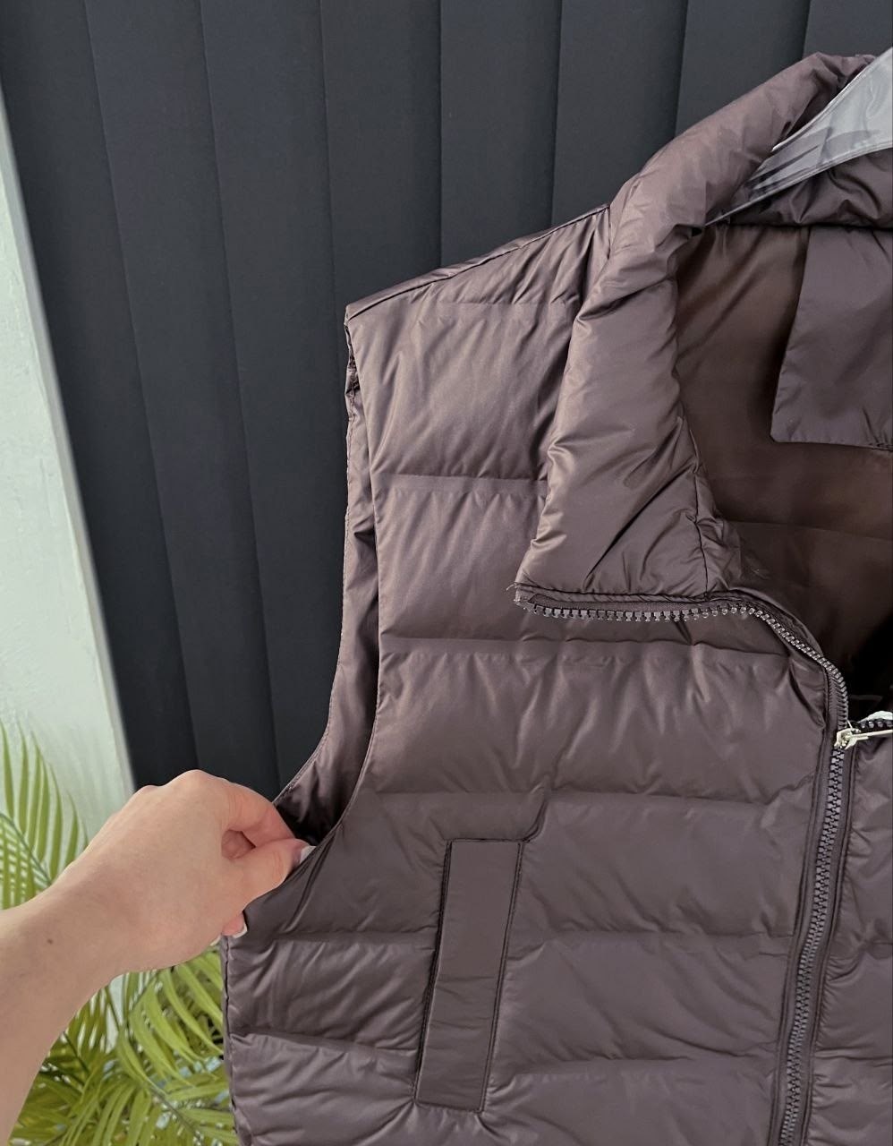 жилетка женская,жилетка укороченная,теплый жилет,жилет женский,жилет