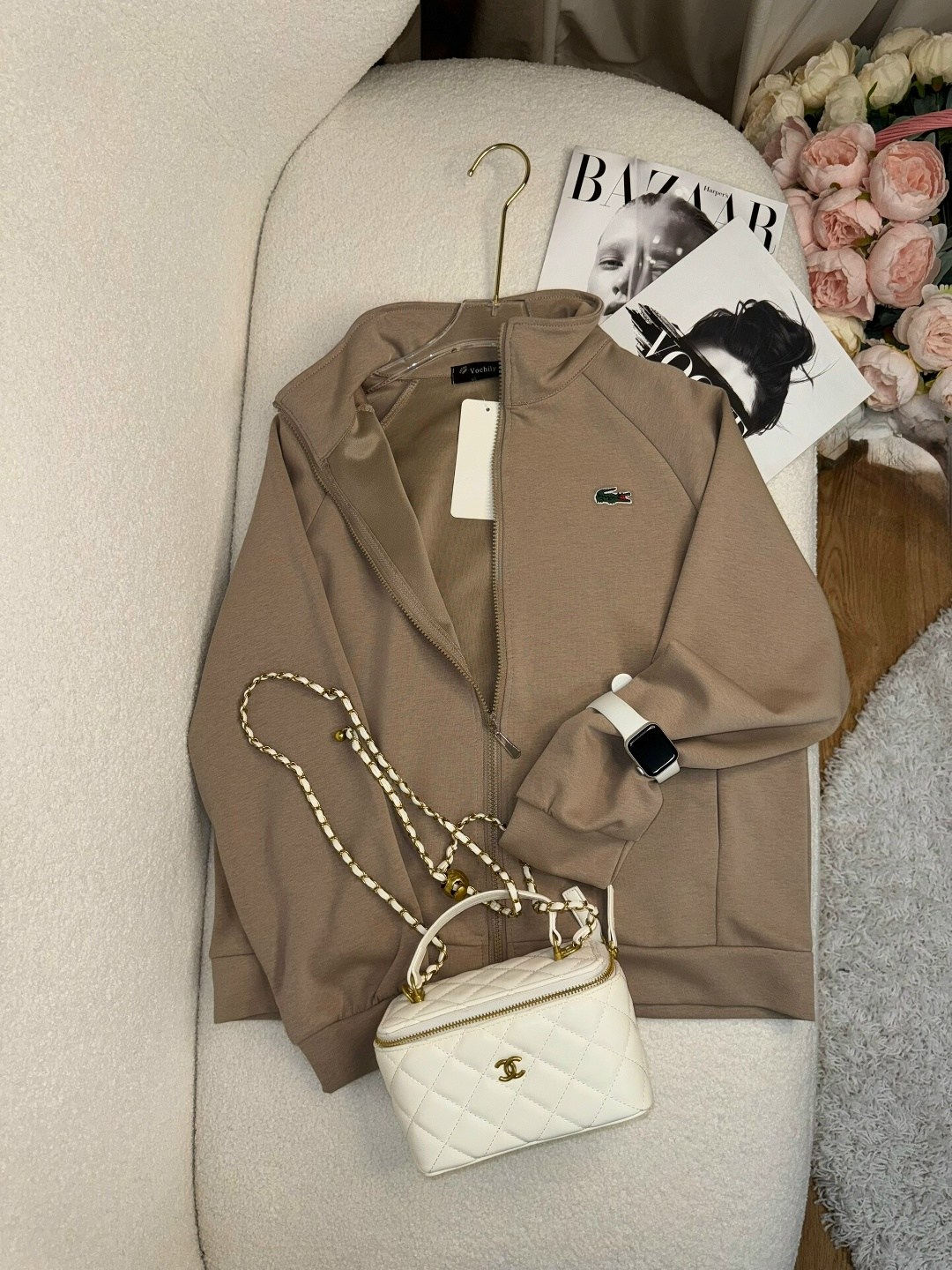 повседневная куртка,куртка бомбер,бежевая куртка,бежевый костюм,куртка женская