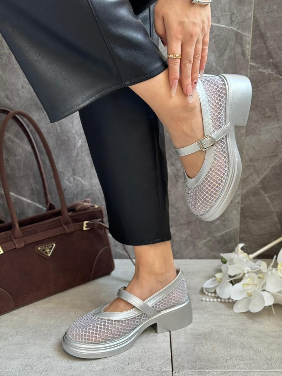 туфли на девочку,,женские босоножки,школьные туфли для девочек,женская