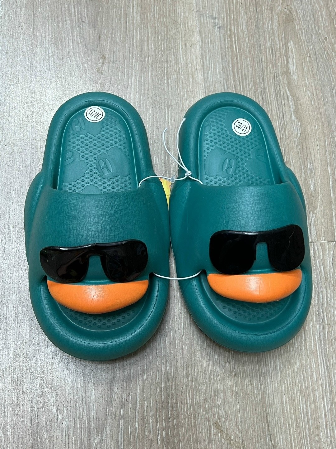 тапочки модные,шлепанцы детские,шлепанцы женские,летние тапочки,шлепки детские