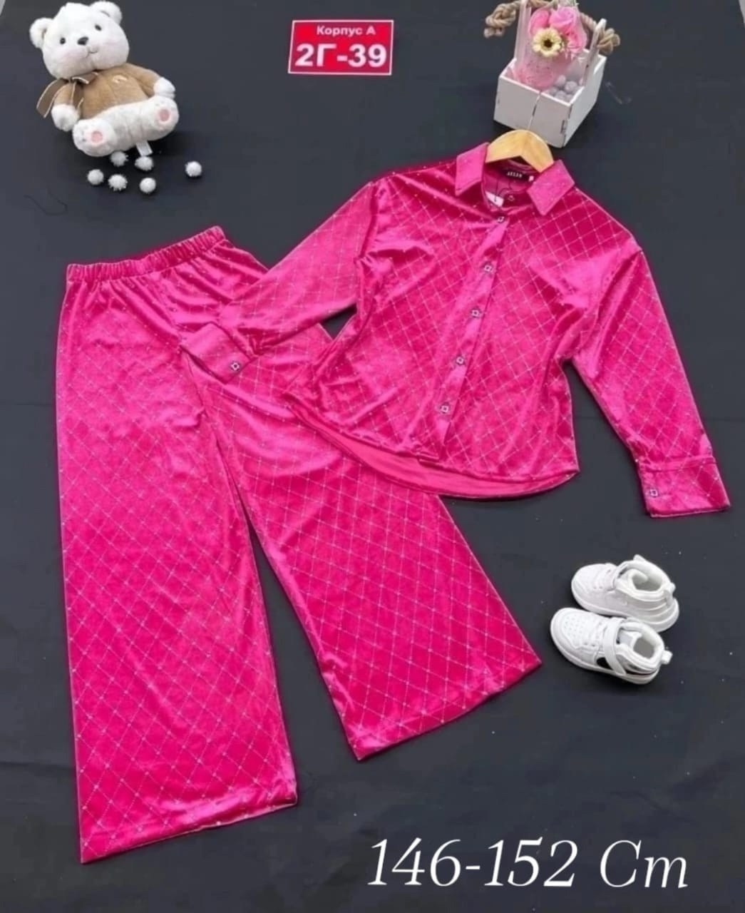 велюровый костюм для девочки,костюм для девушек,костюм для девочек,костюм,детский костюм