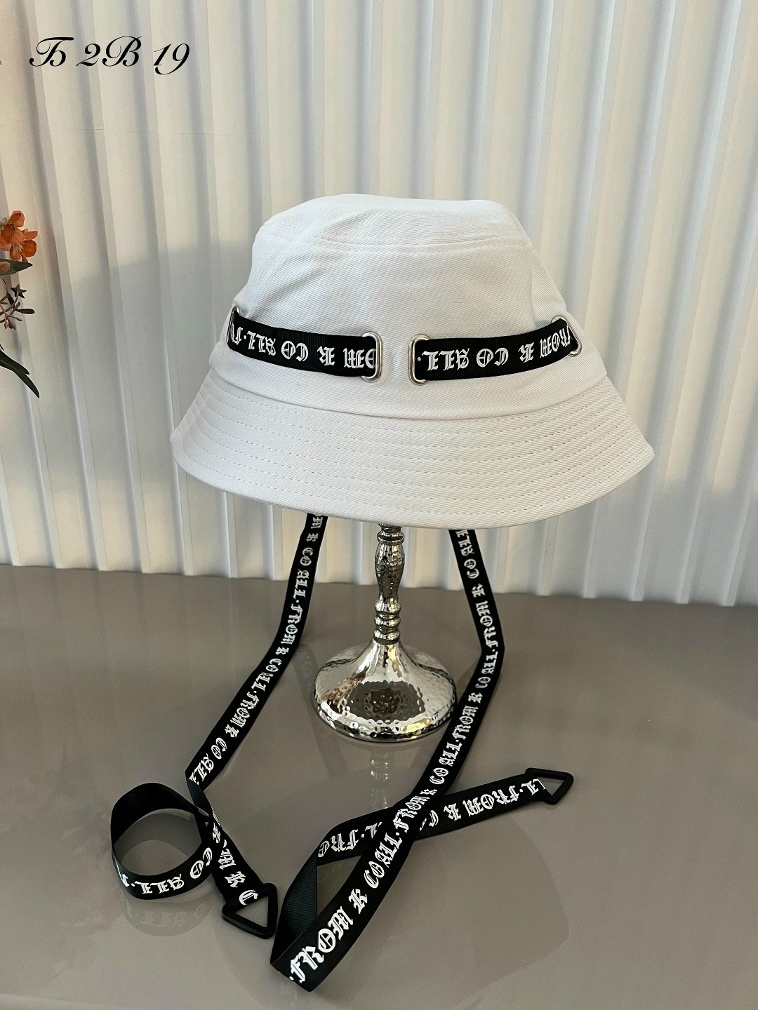 джинсовая куртка,куртка женская,панама летняя,панама женская летняя,джинсовка белая