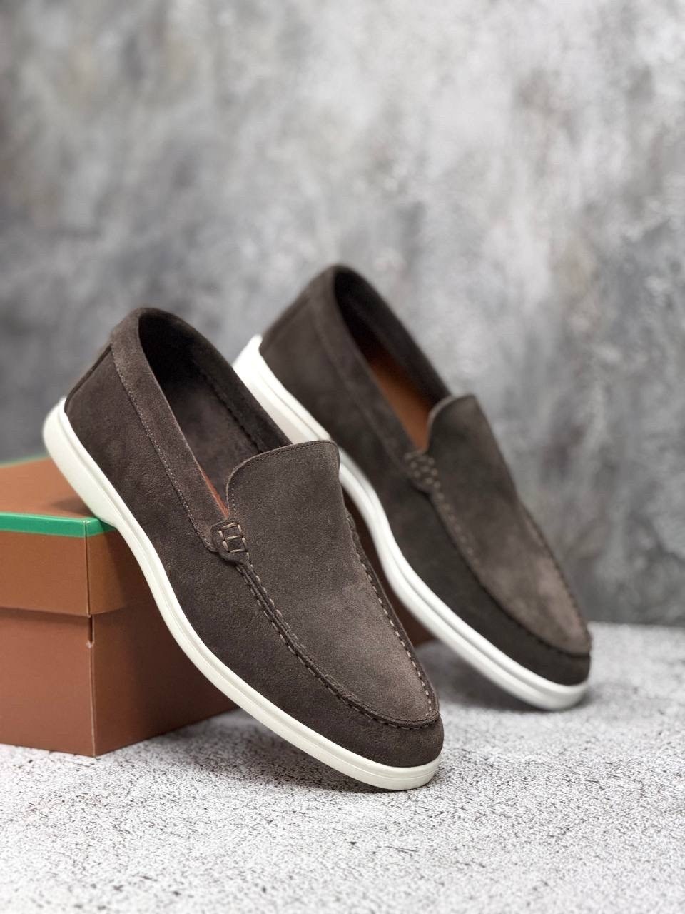 loro piana мужские лоферы,мужские замшевые лоферы,лоферы мужские замшевые коричневые,замшевые лоферы loro piana,лоферы замшевые