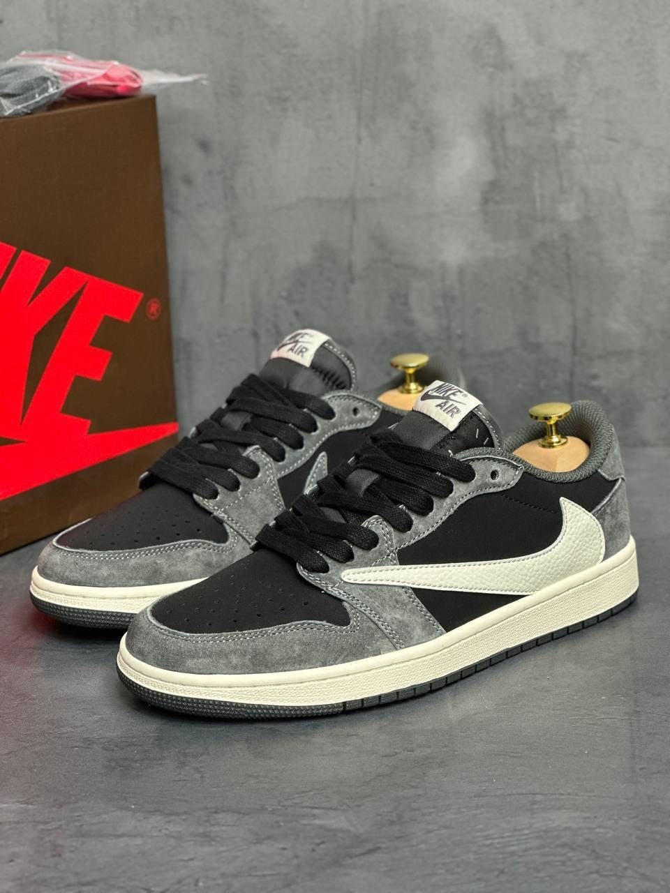 nike air jordan 1 low travis scott olive,кроссовки travis scott x air jordan 1 low og,air jordan 1 low travis scott,кроссовки мужской,кроссовки nike air jordan 1 low
