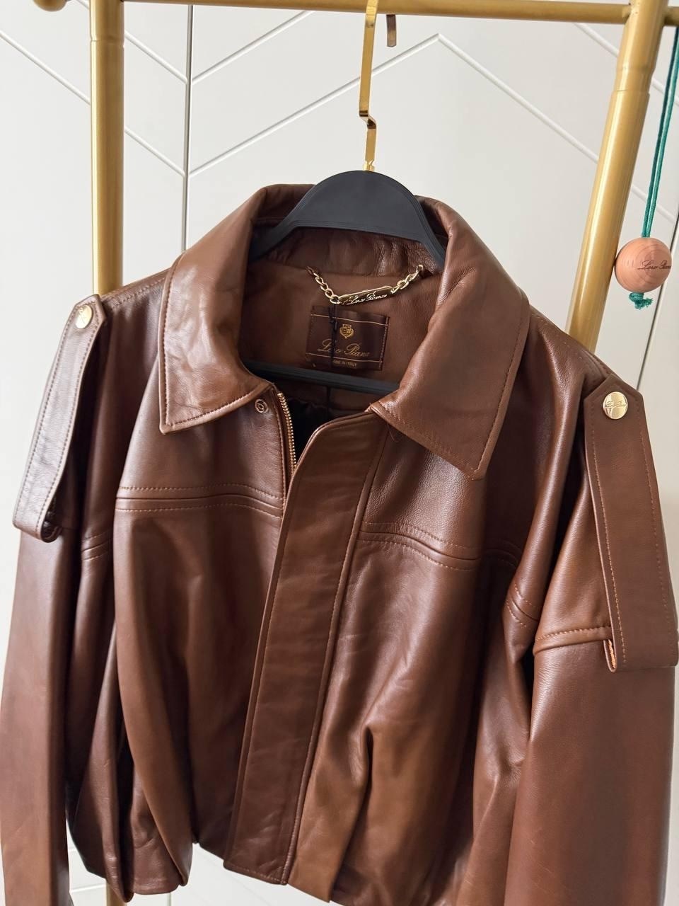 куртка бомбер из экокожи emberens,куртка бомбер оверсайз кожаная c&c fashion,куртка бомбер из экокожи emberens цвет коричневый,куртка бомбер,женская кожаная куртка