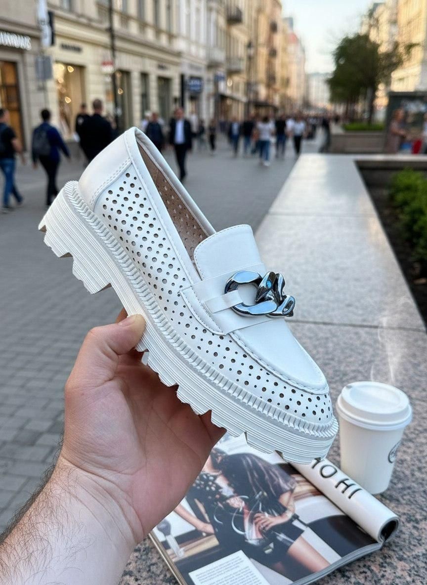 лоферы женские,лоферы кристиан диор,модные лоферы,черные лоферы женские,женские лоферы lr lorettini