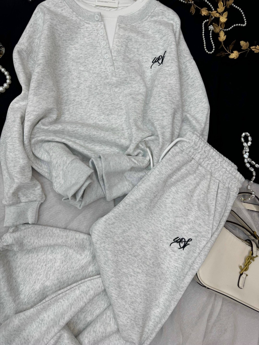 костюм спортивный,спортивный костюм женский,костюм женский,костюм,спортивный женский костюм серый