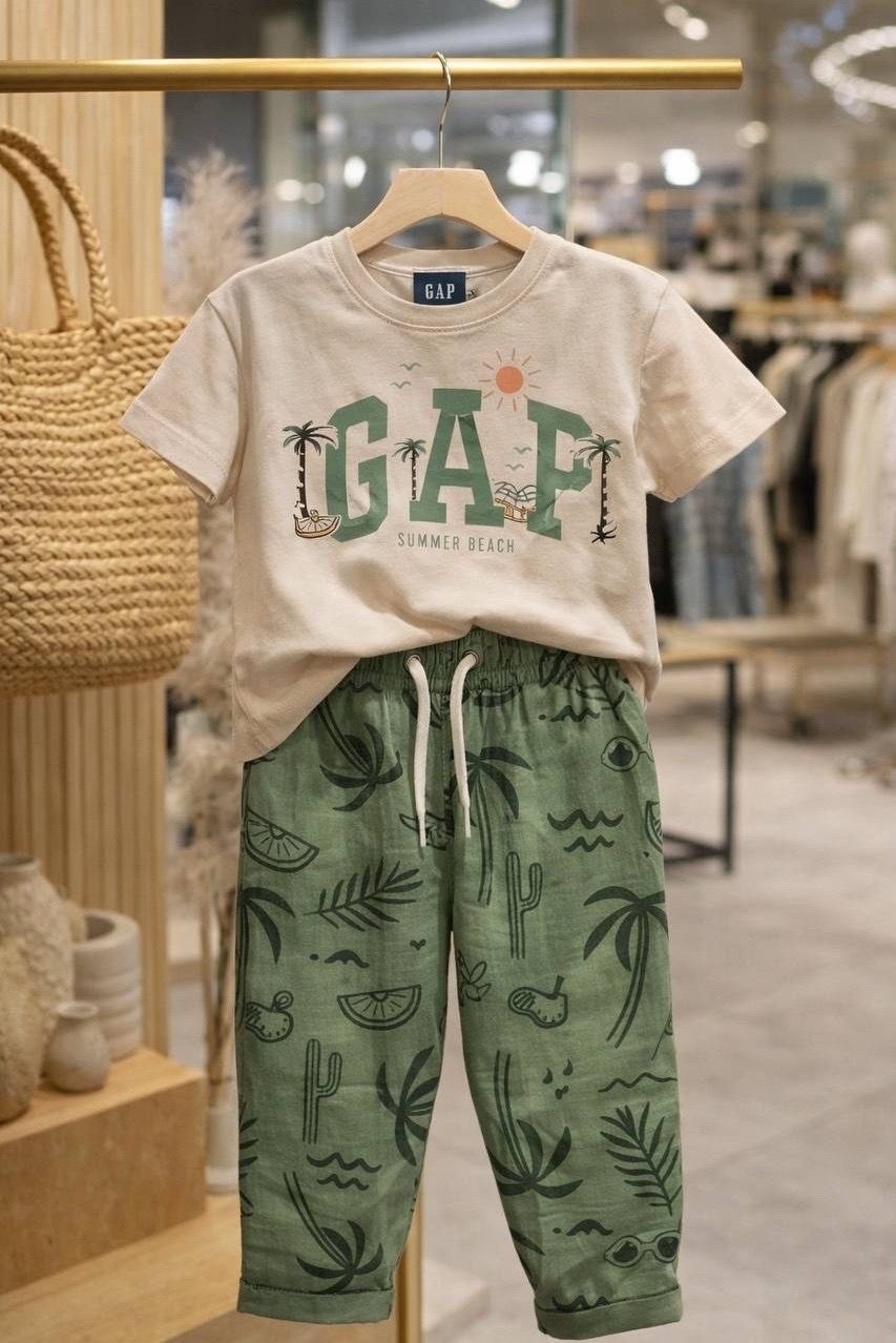 футболки для мальчика,брюки для мальчиков,футболки детские,мальчик,брюки трикотажные