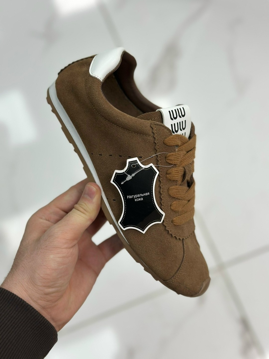 ,кроссовки замшевые,модные кроссовки,кроссовки,кроссовки брендовые