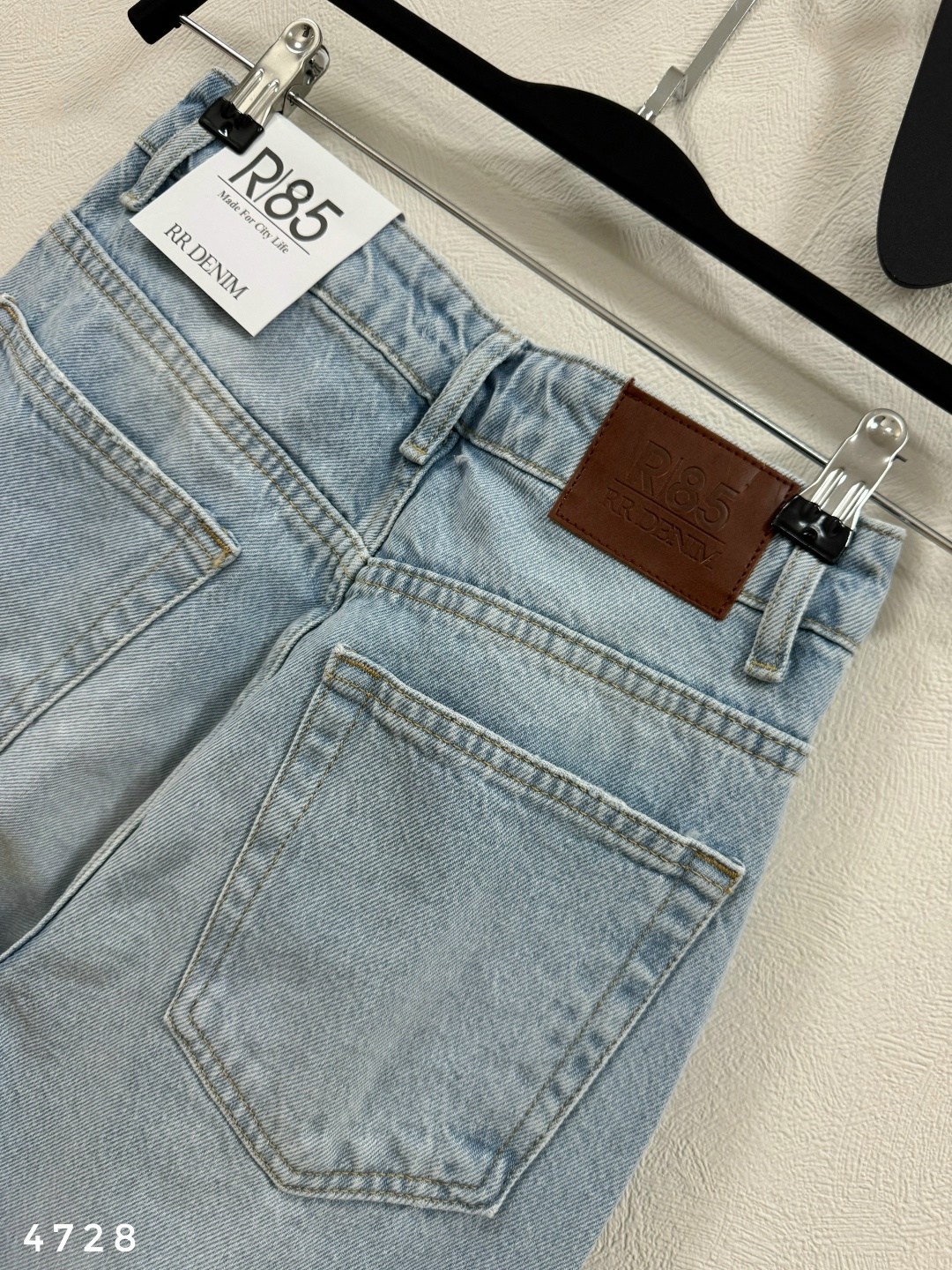 кожаная куртка,куртка стильная,куртка из экокожи,куртка косуха,кожаный бомбер женский