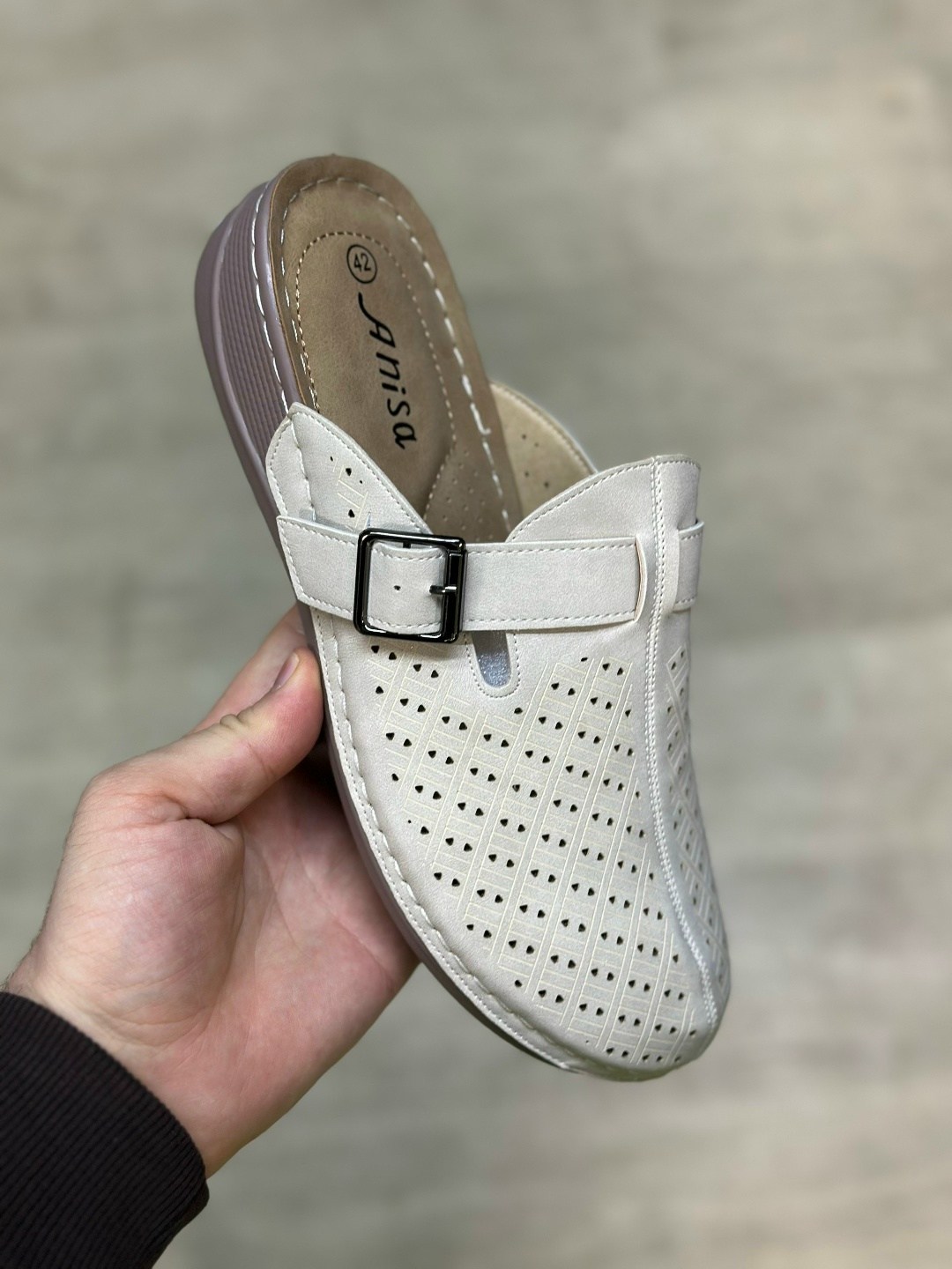 ,женские шлепанцы,сабо с перфорацией,сабо,шлепки женские