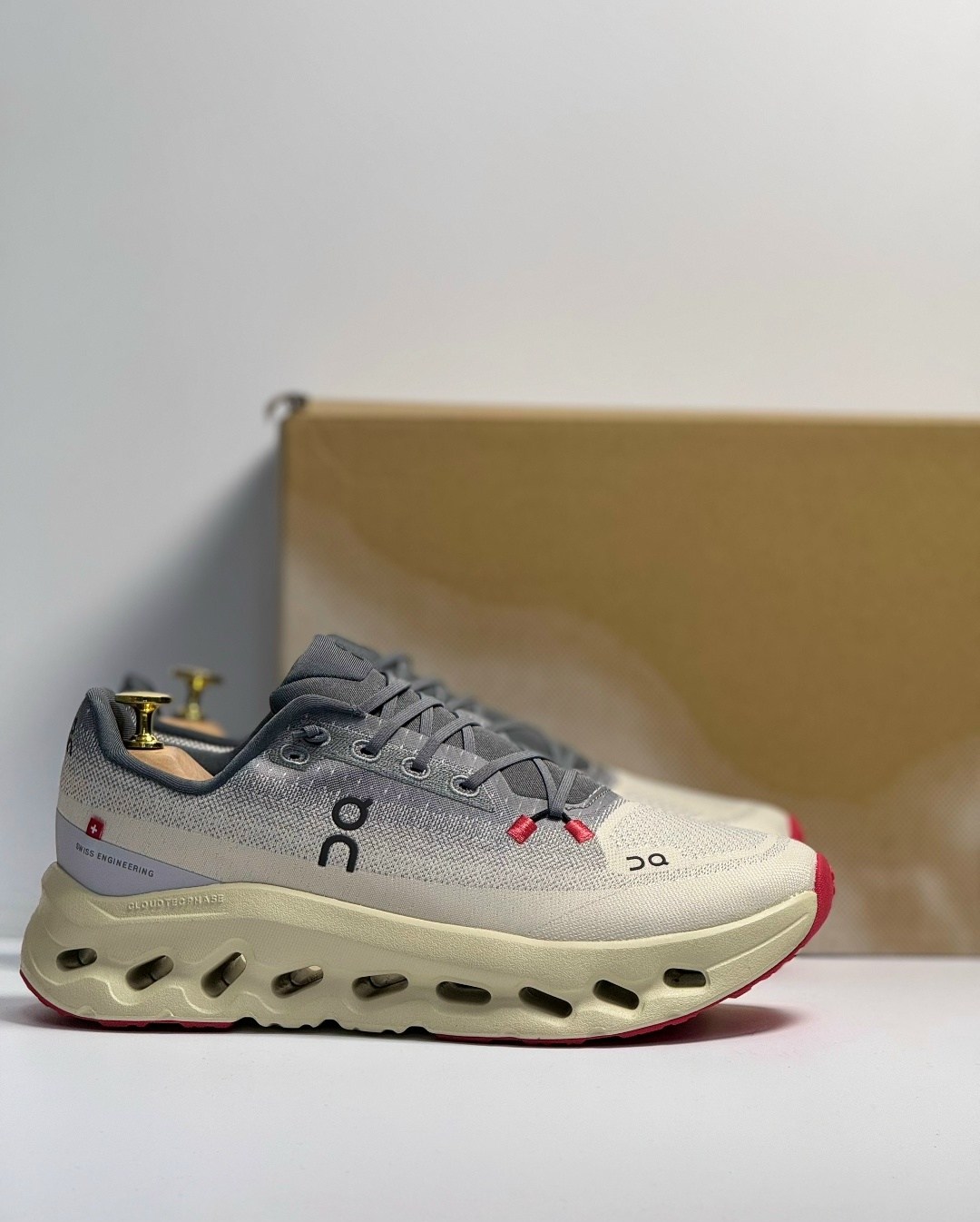 кроссовки cloudtilt "cinder/sand" on running,кроссовки,женские кроссовки,кроссовки on,спортивная