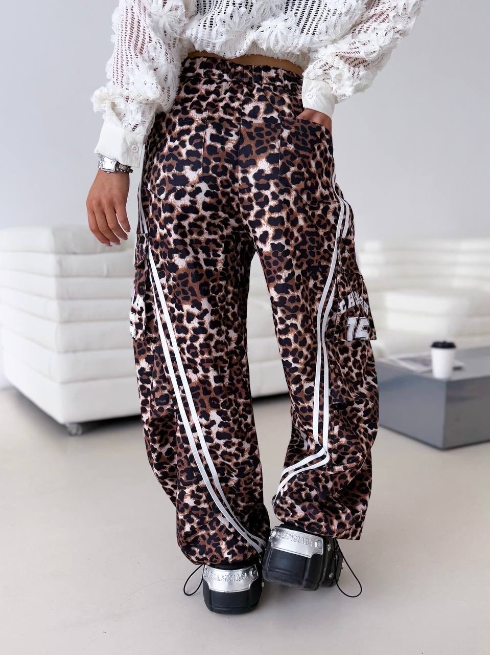 женские костюмы,костюм с юбкой,блузка женская,модная ,нежная блузка