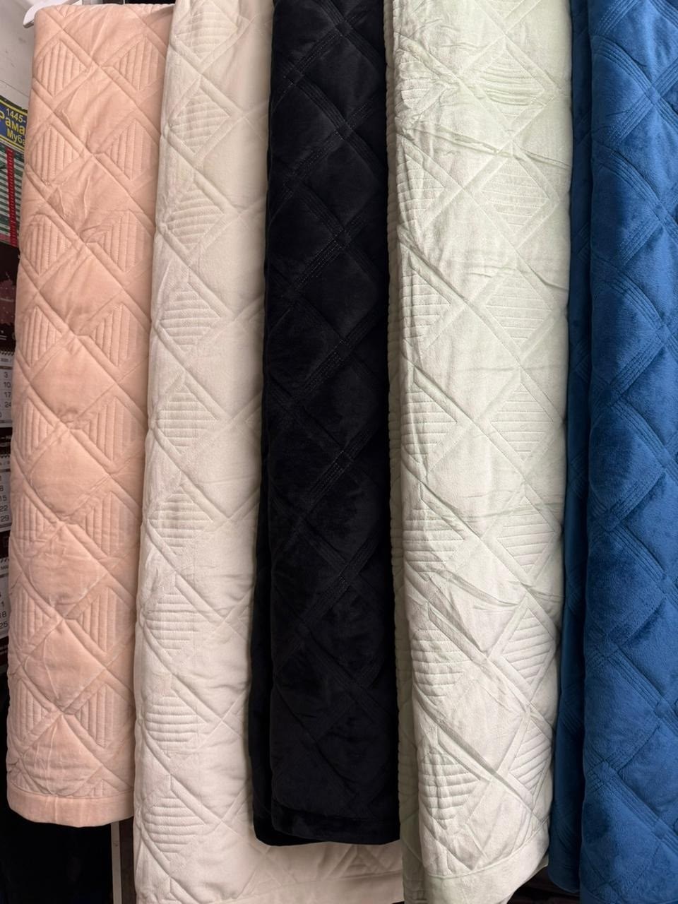 покрывало стеганое,покрывала,плед и покрывало,покрывало велюр,стеганная ткань для покрывала