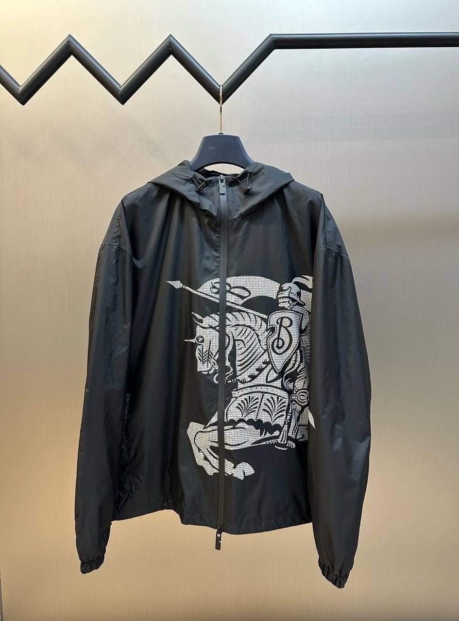 ветровка burberry,демисезонная куртка,куртка с принтом,повседневная куртка,куртка ветровка