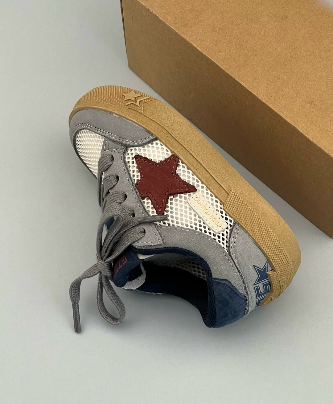 ,кроссовки повседневные,оригинальные кроссовки,низкие кроссовки,кроссовки кеды