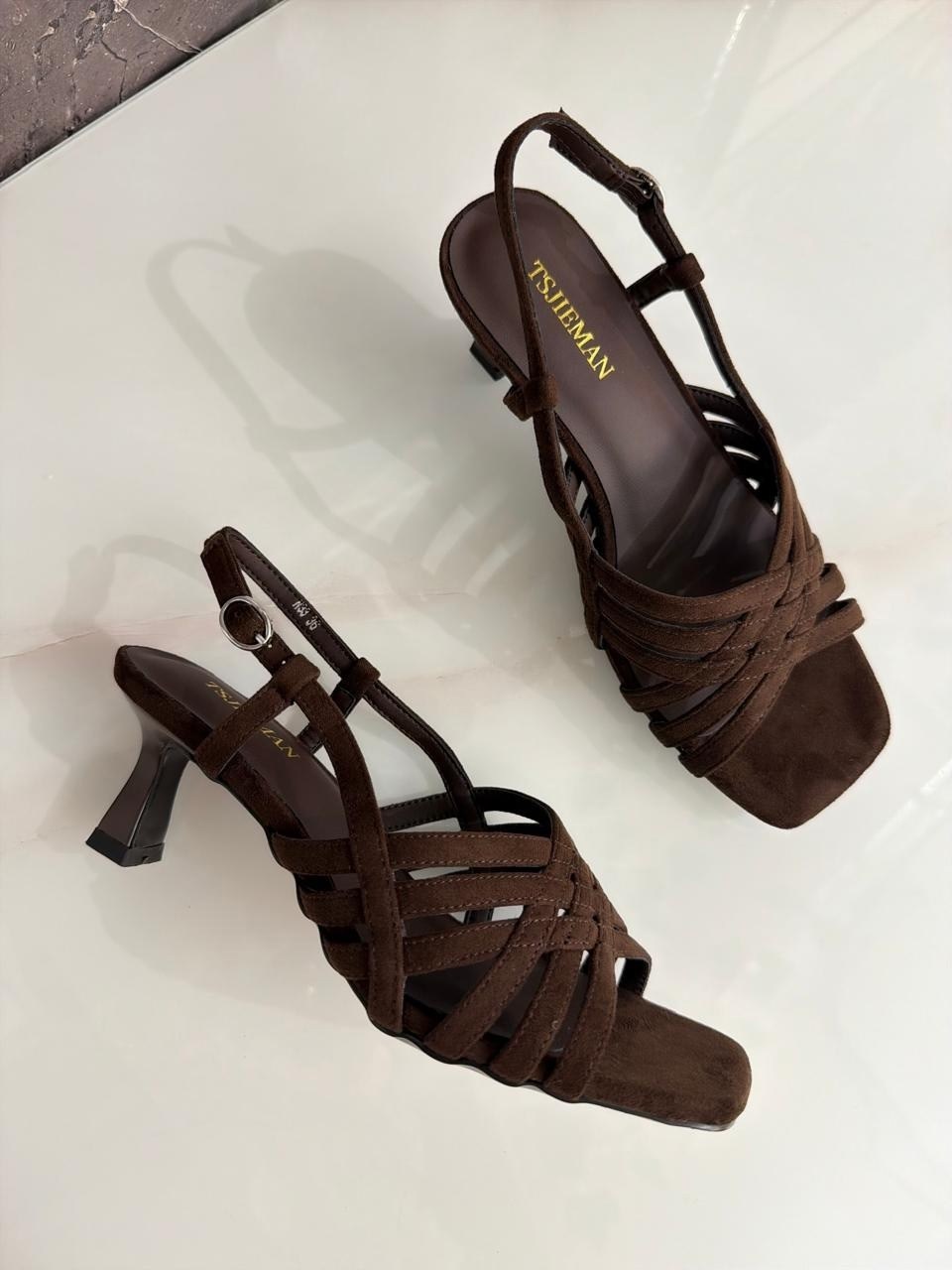 босоножки на каблуках,босоножки замшевые,женские босоножки,,босоножки с ремешками