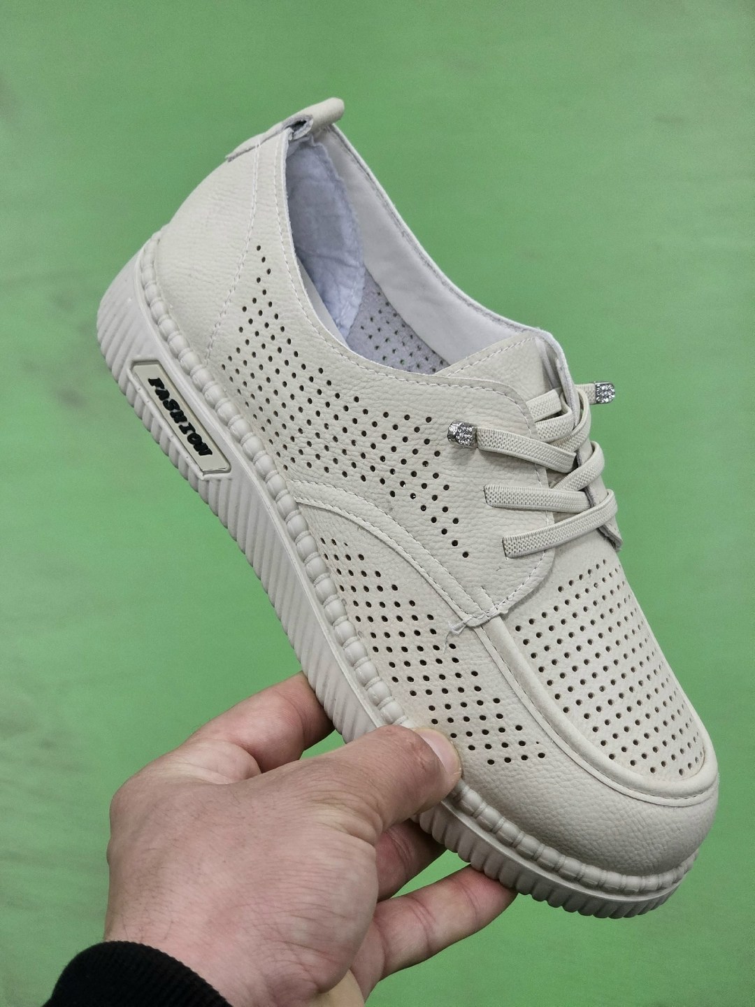 ,обуви,женская ,полуботинки мужские,женские кроссовки