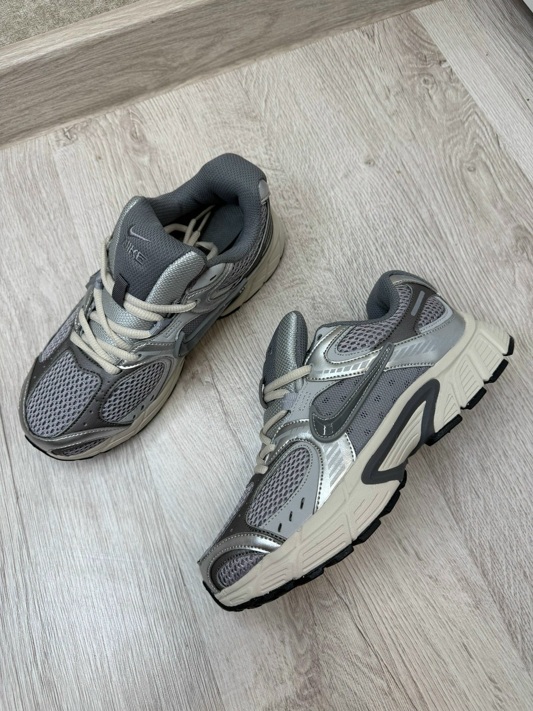 кроссовки,кроссовки nike,кроссовки повседневные,кроссовки для бега,кроссовки женскиe