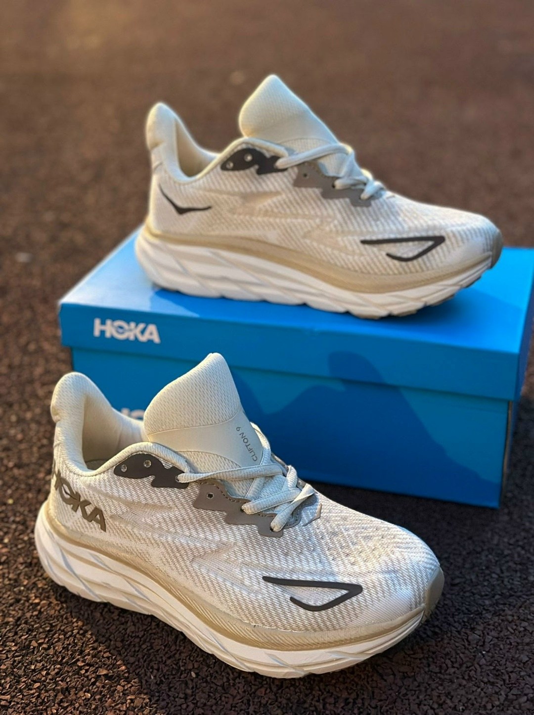 кроссовки hoka one one,кроссовки hoka,кроссовки hoka one one кроссовки,кроссовки,мужские и женские кроссовки