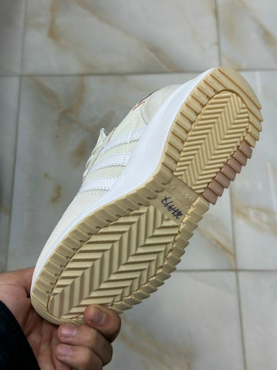 кроссовки женские adidas,кроссовки adidas,кроссовки,женские кроссовки,