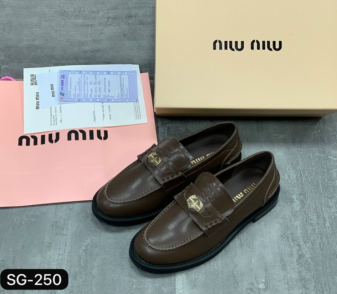 лоферы miu miu,,лоферы celine,туфли miu miu кожаные лоферы,лоферы женские