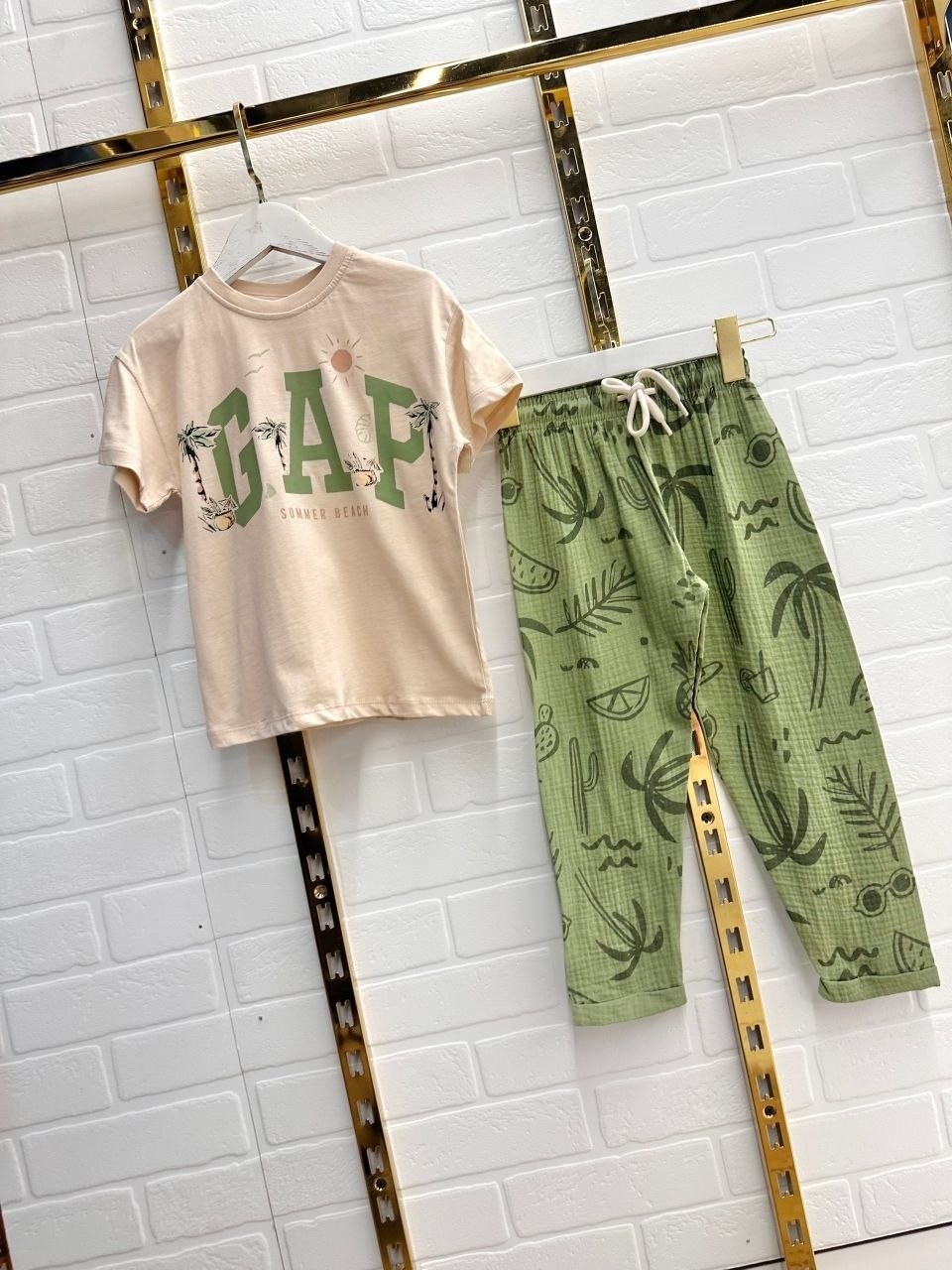 футболки для мальчика,брюки для мальчиков,футболки детские,мальчик,брюки трикотажные