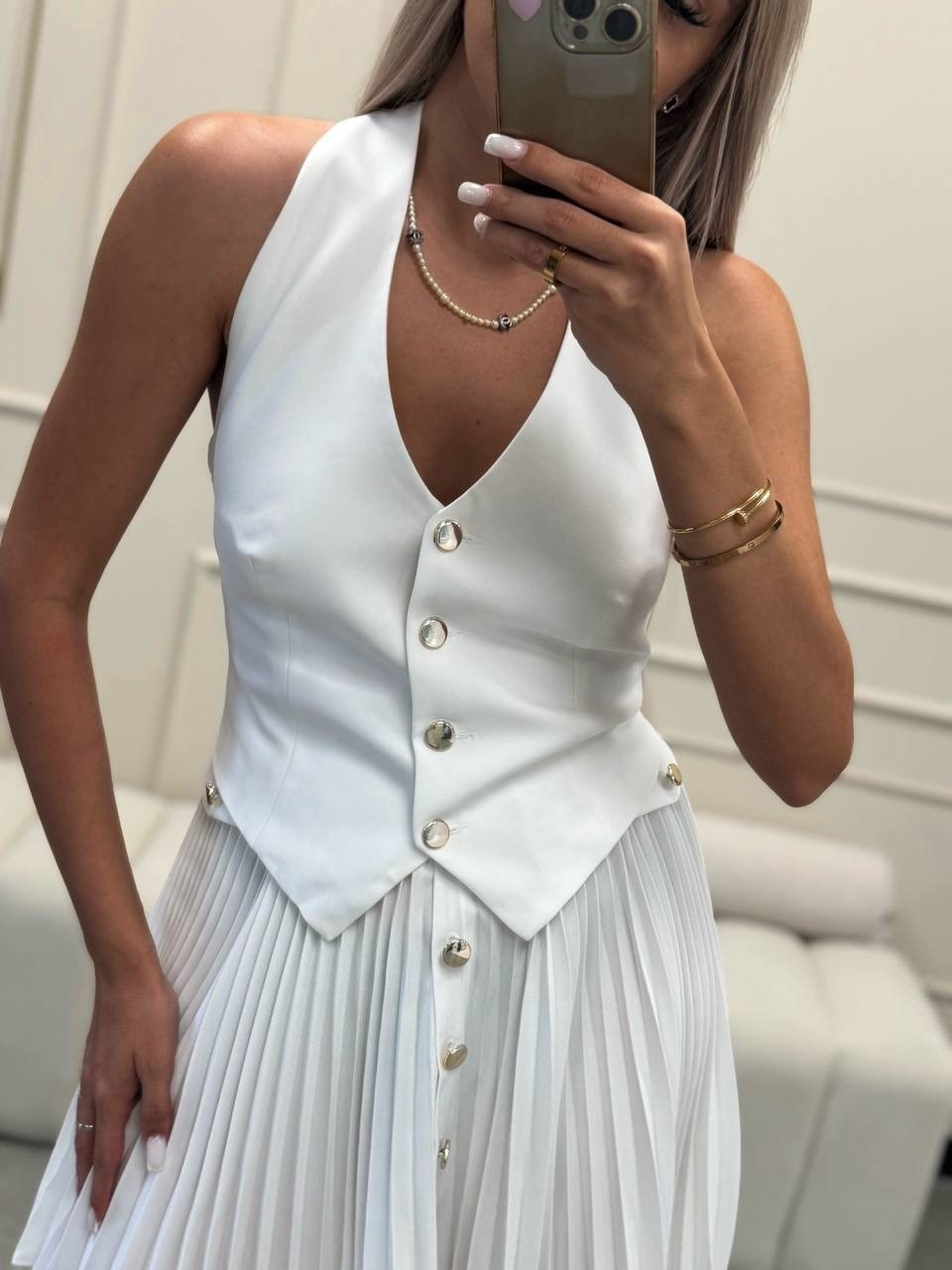 костюм с юбкой,костюм с юбкой на шафе,костюм с юбкой женский,модный женский костюм,плиссированная юбка