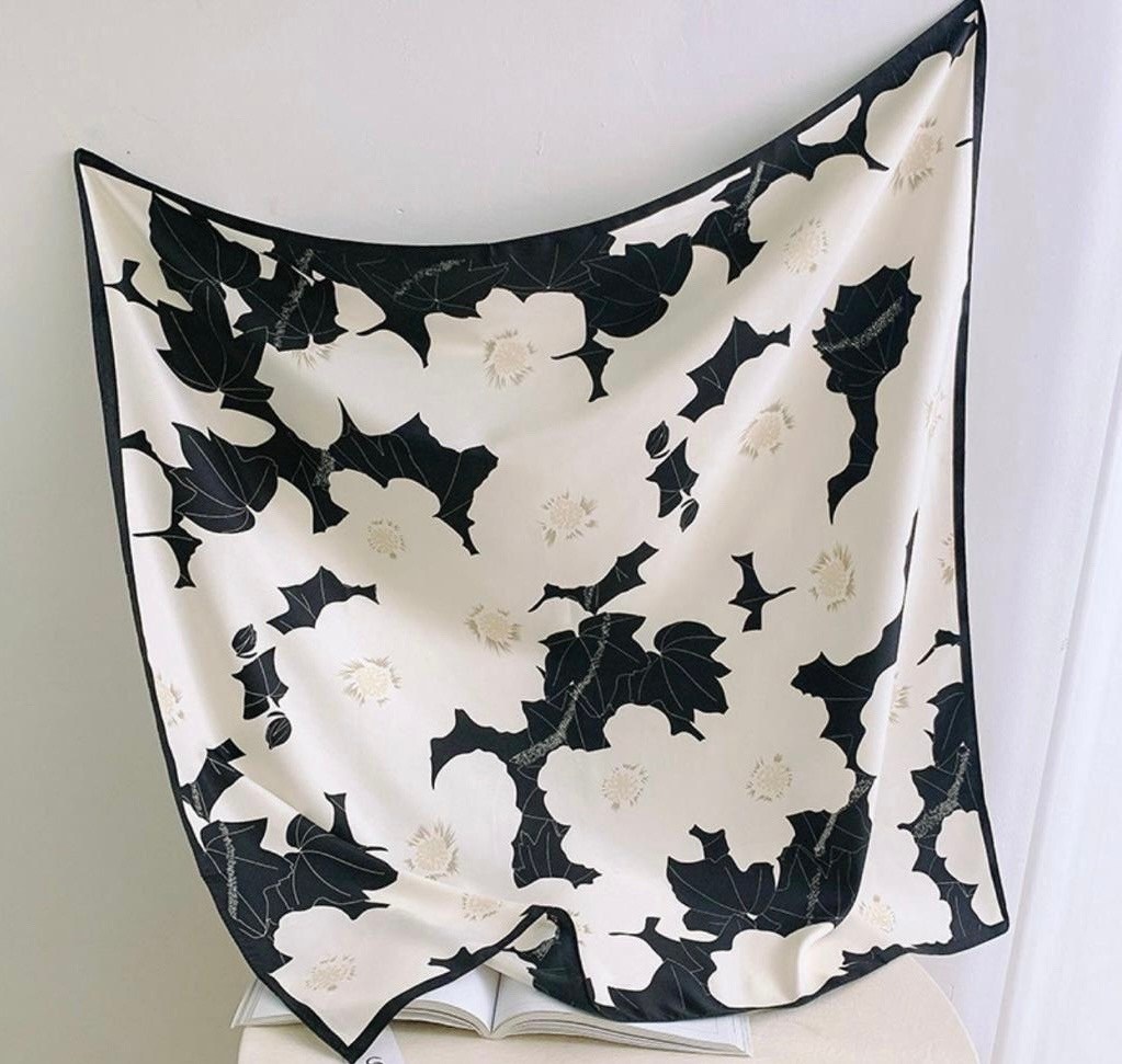 шёлковый шарф с принтом,платок женский шелковый,платок летний шелковый,шелковые платки,шелковый шарф