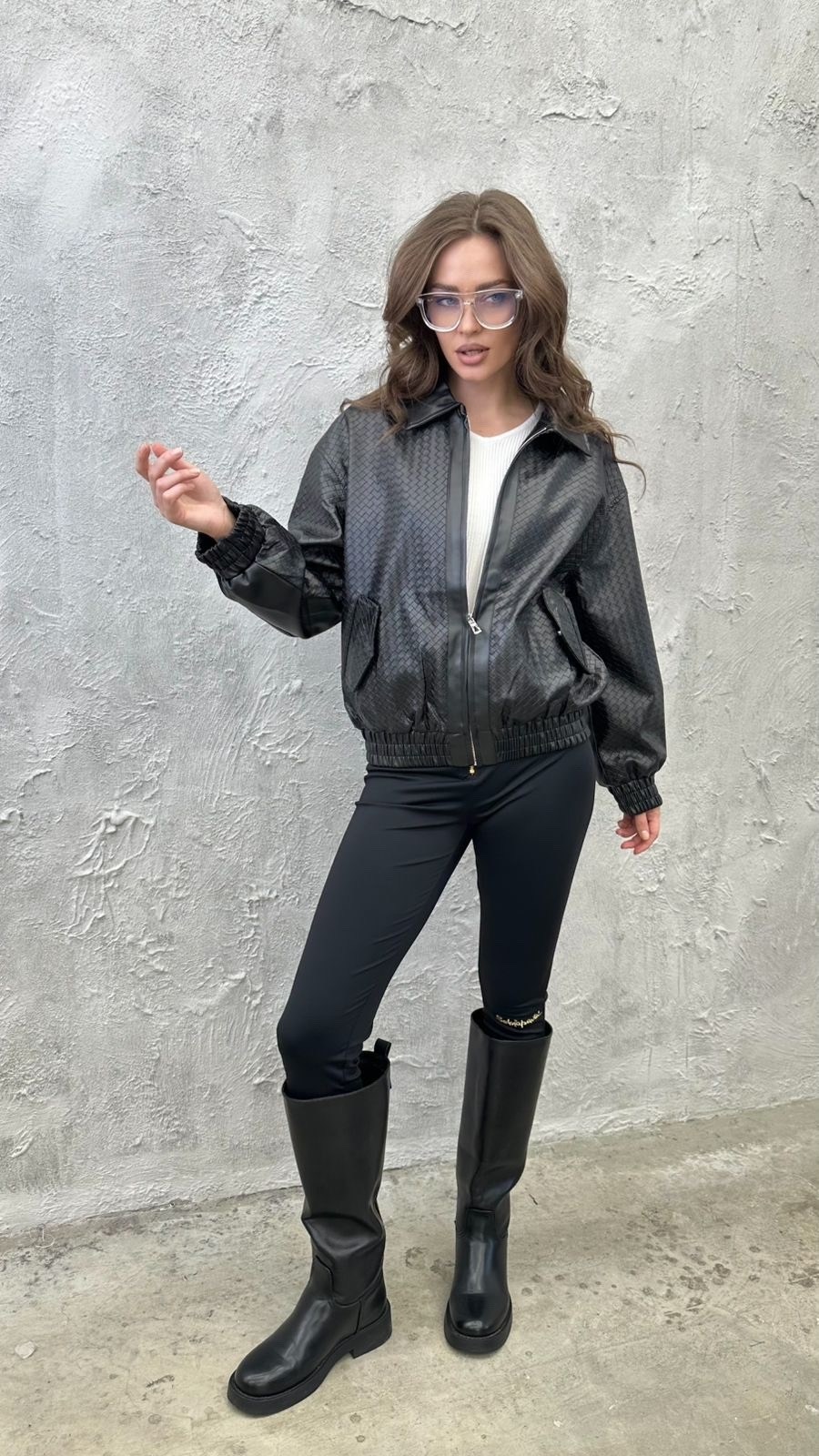 кожаная куртка,куртка бомбер,женская кожаная куртка,кожаная куртка бомбер,куртка бомбер из экокожи